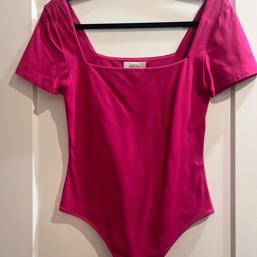 ARITZIA pink contour bodysuit